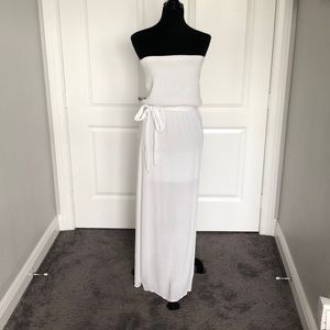 perfect white gauze maxi dress for dinner on vaca